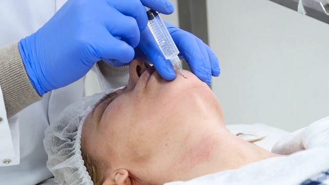 Терапевтический лифтинг: «жидкие бионити» и биоревитализанты нового поколения Derli! смотреть онлайн