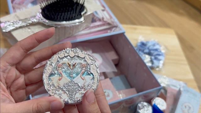 Unboxing my Flower Knows Swan Ballet Series Collection Haul from Shopee Philippines смотреть онлайн