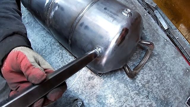 Классный мангал перевертыш из фреонового балона для пикников