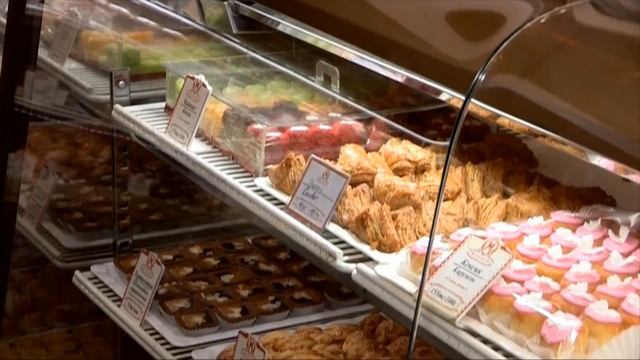 "Мадлен" предлагает оргинально и вкусно поздравить любимых женщин смотреть онлайн