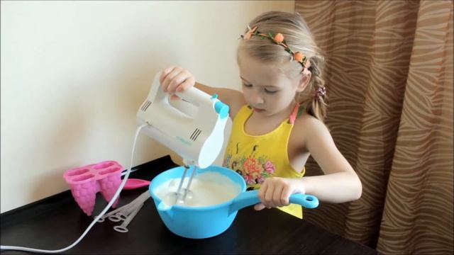 РЕЦЕПТ мороженого ICE Cream как сделать домашнее мороженое ванильное пломбир в домашних условиях смотреть онлайн