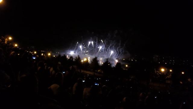 Фестиваль фейерверка в Москве.Почему Китай проиграл?Братеевкий парк смотреть онлайн