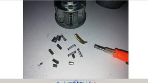 ПОТЕРЯЛИ КЛЮЧ ОТ  ЗАМКА ЗАЖИГАНИЯ ВАЗ 2101 -  07 НИВА 2121 И КАК РАЗБЛОКИРОВАТЬ РУЛЬ