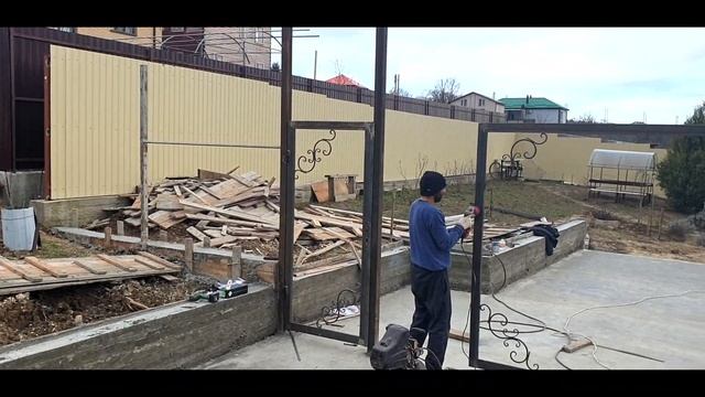 Забор,ворота + калитка и бетонирование территории в п. Сукко смотреть онлайн