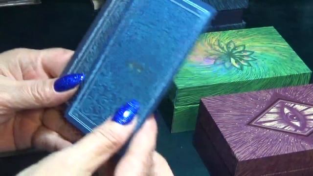 НОВИНКА! Распаковка посылки с Америки. Обзор колод + Бонус от колоды "The Prisma Visions". смотреть онлайн