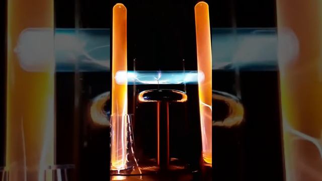 Plasma high Frequency #highvoltage #plasma #frequency смотреть онлайн