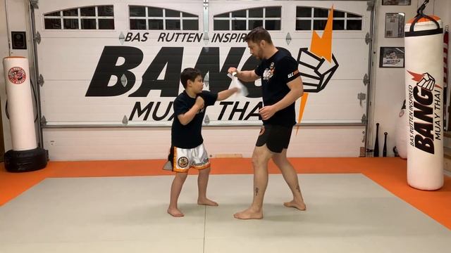 Training at Home With Just a Piece of Paper смотреть онлайн