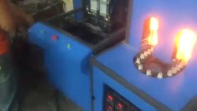 Полуавтоматический станок для производства пластиковых бутылок HY-B-I смотреть онлайн