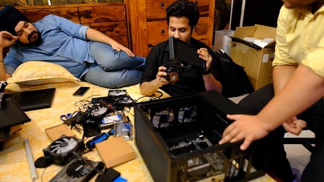 We Surprised Him ? "PIMP MY PC" EP.1 смотреть онлайн