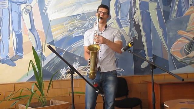 "Песня на бис" (слова: Вознесенский А., музыка: Паулс Р. ) смотреть онлайн