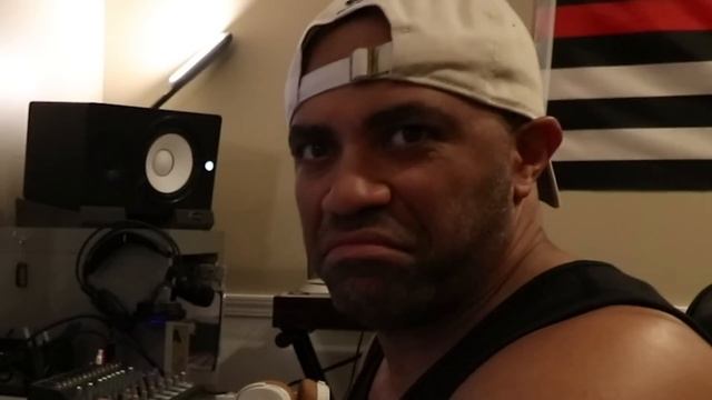 Making a beat with Native Instruments INFAMOUS FLOW Expansion смотреть онлайн