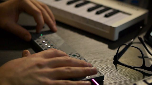 OP-Z Driftfing waves // Ambient Generative Music смотреть онлайн