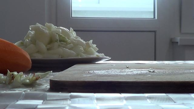 Свиные ребра в казане с макаронами и томатом... часть 1 смотреть онлайн