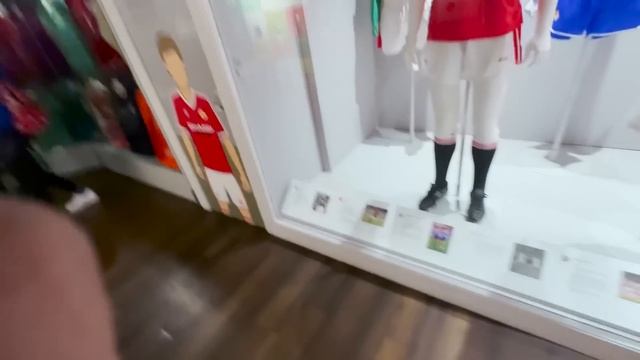 Old Trafford Stadium Tour | Indian Guy Visits Old Trafford | The home of Manchester United смотреть онлайн