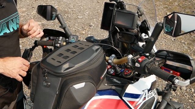 SW MOTECH PRO CITY GS TANK BAG AFRICA TWIN смотреть онлайн