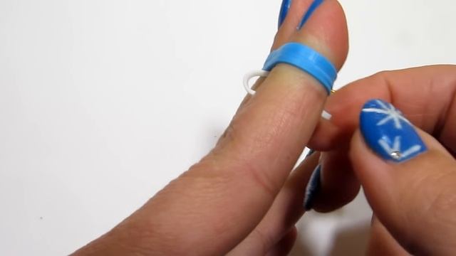 Плетение из резинок ♣Klementina Loom♣|Урок 68 Колечко смотреть онлайн