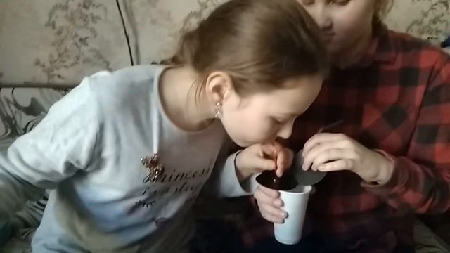 Челендж что в стакане смотреть онлайн