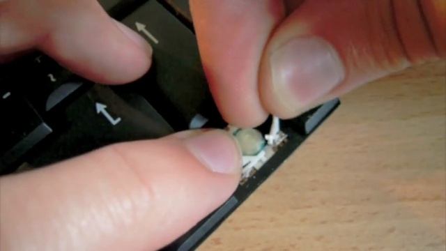 How to replace a key on Samsung Notebook Keyboard R60 R60+ R70 смотреть онлайн