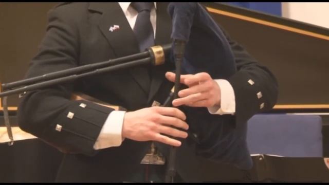 Waltz "Lament for the dog" / bagpipes, violin, organ смотреть онлайн