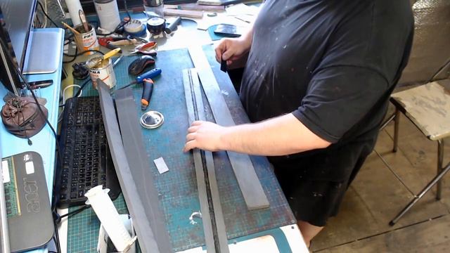 Quick and Simple how to build a LARP safe orc Great Axe смотреть онлайн