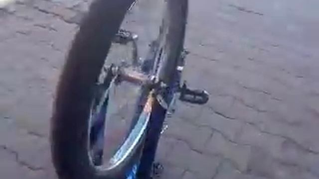 Капец!! Разогнал колесо воздуходувкай!!! смотреть онлайн