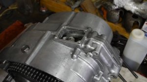 ДВИГАТЕЛЬ ИЖ ЮПИТЕР-3. СБОРКА СЦЕПЛЕНИЯ ЗАМЕНА МОТОРНОЙ ЦЕПИ И ПОЛОСТЬ МАХОВИКА. ЮПИТЕР/МОТОЦИКЛ.