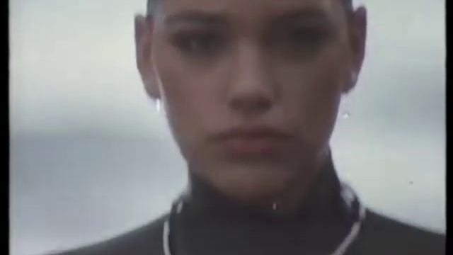 Sony Solar walkman advert смотреть онлайн