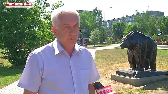 Новые скульптуры в саду Алюминщиков смотреть онлайн