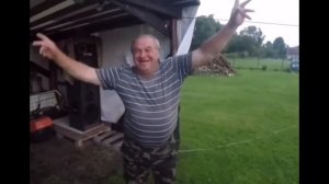 Сан Саныч танцует под расслабляющую музыку (мем)