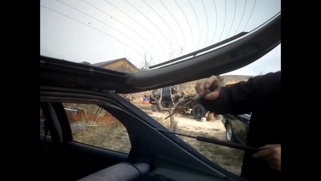 Ford Mondeo 1993 1996 - Comment changer les vérins de hayon смотреть онлайн