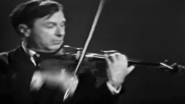 NATHAN MILSTEIN. J.Brahms - Violin Concerto in D, Op.77 (3d mvt) [Philharmonia Orchestra, N.Del Mar смотреть онлайн