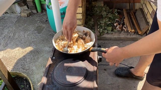 VLOG: собираем СМОРОДИНУ/ЖАРЕНАЯ КУРОЧКА на природе/ОТВЕЧАЮ на вопросы смотреть онлайн