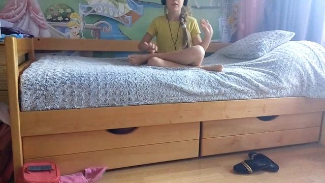 Движения, танец под песню "Marshmello and Anne-marie Friends" смотреть онлайн
