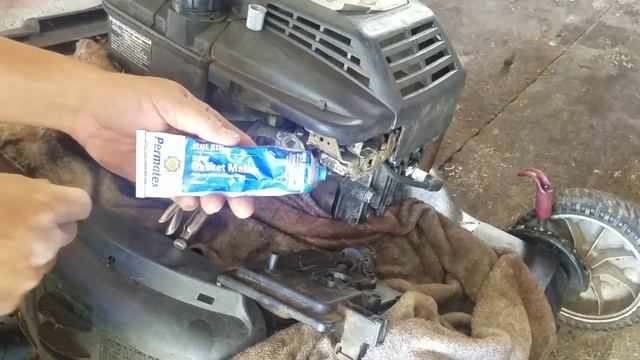 CRAFTSMAN LAWN MOWER BRIGGS & STRATTON QUANTUM ENGINE PRIMER BULB NOT PRIMING WONT START REPAIR FIX смотреть онлайн
