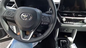 Новая Toyota Corolla Cross Hybrid 2023. Обзор Королла Кросс