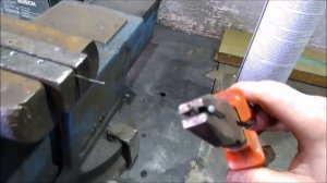 Ремонт тросика (открывания замка) внутренней ручки ауди 100 с3