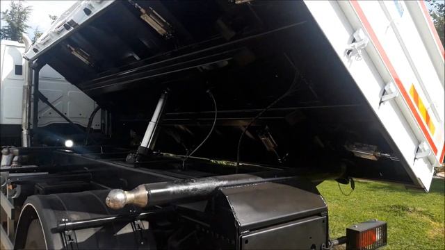 3 Way Tipper & Ford Cargo 1833 DC смотреть онлайн