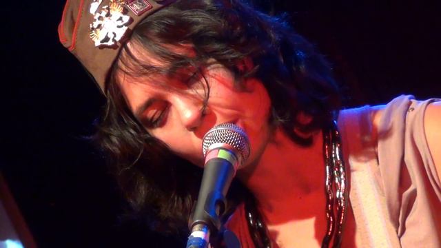 Chinawoman - Party Girl (live @ 16 Tons Club) смотреть онлайн