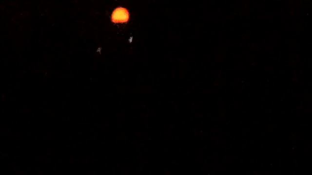 Луна очень красивая и быстро всходит смотреть онлайн