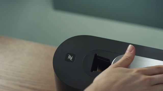 New Nespresso Expert - How to Video - Preparing Coffee in 3 easy steps смотреть онлайн