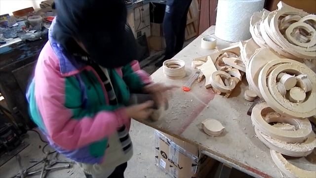 Кристалка часть 23 режем кольца на станке и обрабатываем вручную