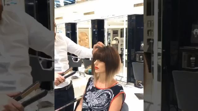 Стрижка машинкою каре та колорування смотреть онлайн