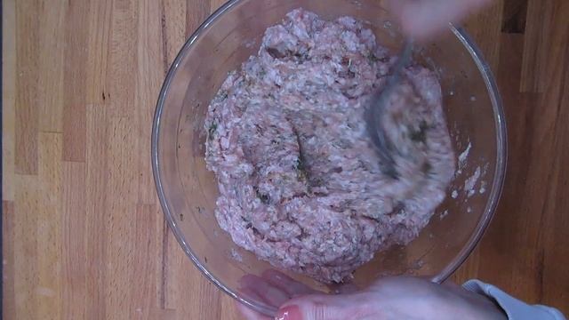 И 500 ШТУК БУДЕТ МАЛО!!! Тесто для пельменей НЕЖНОЕ, Фарш СОЧНЫЙ! Вкусный Рецепт Пельмени Домашние смотреть онлайн