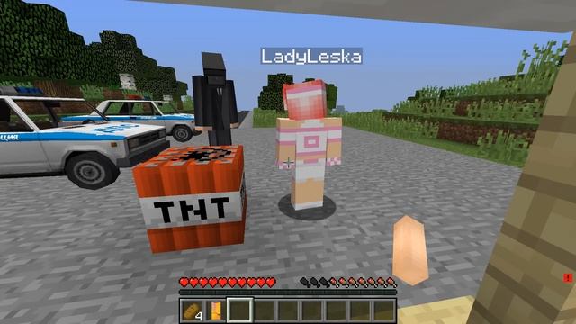 ? Я ПРЕВРАТИЛАСЬ в СТАТУЮ из-за КАМЕРАМЕНА в МАЙНКРАФТЕ! ВСЯ ДЕРЕВНЯ СТАТУИ! Шеди Леска смотреть онлайн