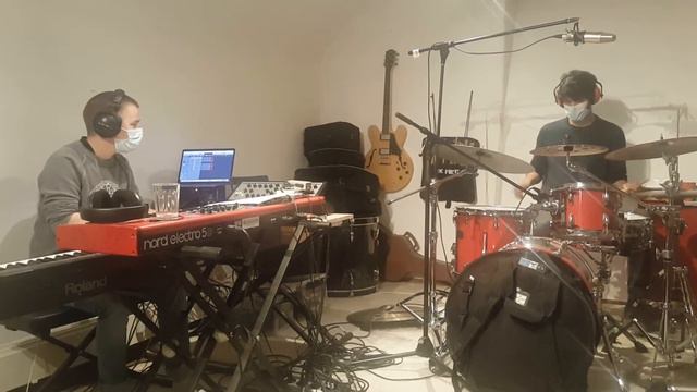 Dodge The Dodo (Esbjörn Svennson Trio) - Lucas Castro смотреть онлайн