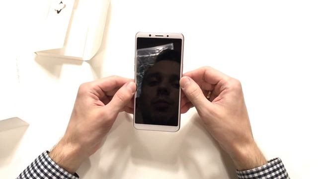 OPPO A83 распаковка и первое впечатление