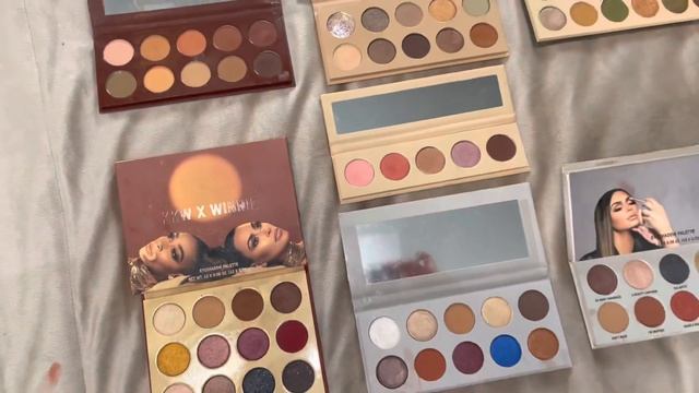 My Eyeshadow Palette Collection & Declutter (Maybe) 2021! Mimosas & Makeup #59 смотреть онлайн