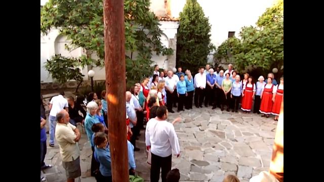 Многая лета, изпълняват български и американски хор смотреть онлайн