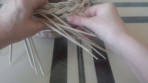 Ажурная загибка № 2. Плетение из бумажной лозы.