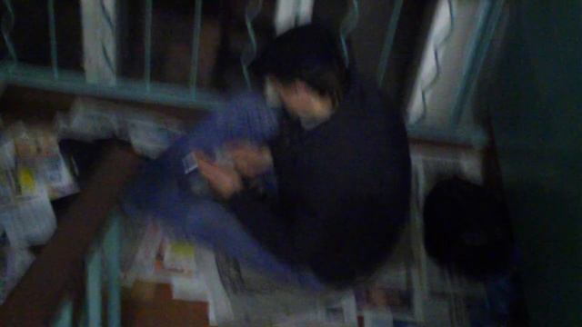 Москва, бомж, подъезд смотреть онлайн